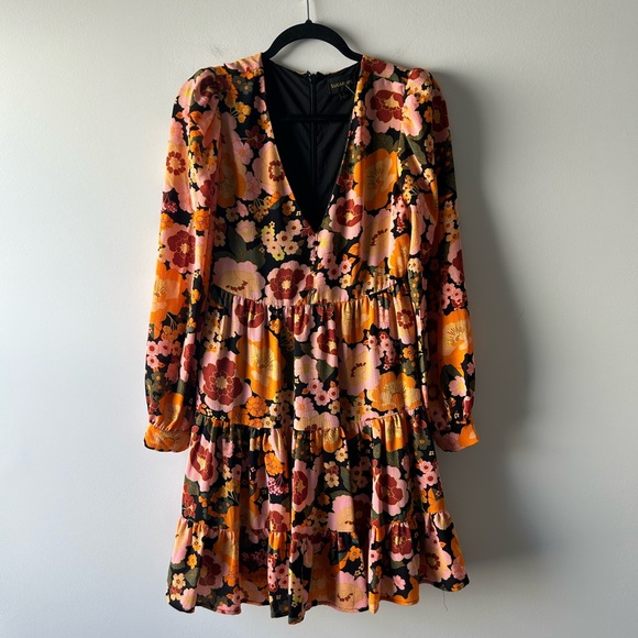 Sugarlips Dresses & Skirts - Sugarlips printed long sleeve dress